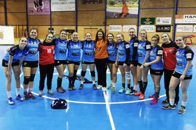Las jugadoras antes del partido / HANDBOL ONDA