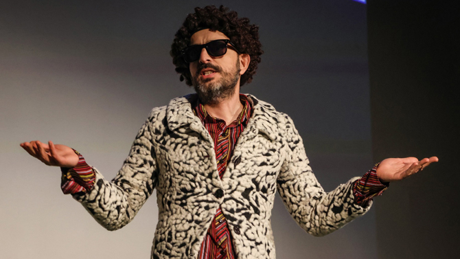 “Pareu el temps i vingueu al teatre”, torna la Lliga d’Impro d’Onda