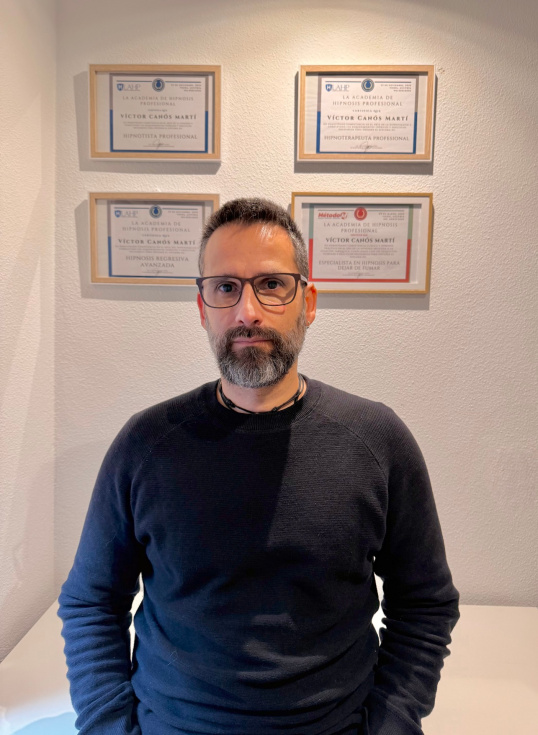 Víctor Canós, hipnotista