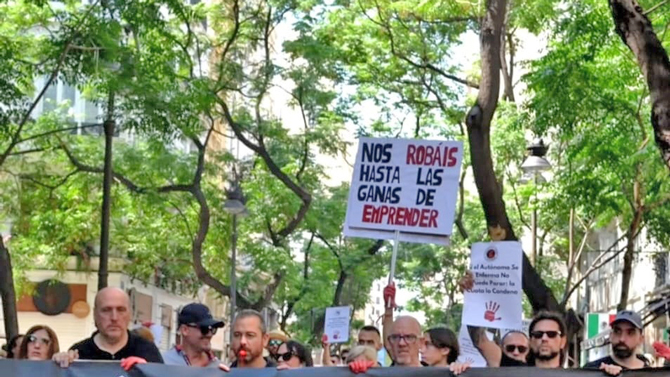 “Con todos los que somos, faltan muchos”