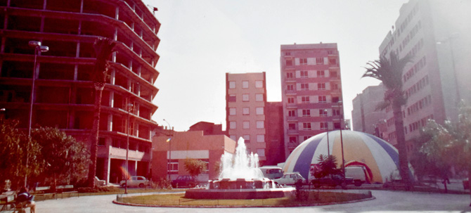 El espectacular &lsquo;globo&rsquo; que se mont&oacute; en la plaza / ARRELS